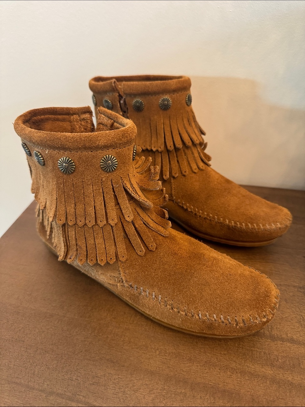 Minnetonka Women's Double Fringe Side-Zip Boots
